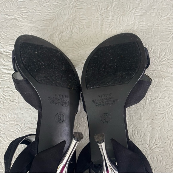 Fioni Elegant Black Satin Heels with Bow Accent/Silver Heels, Size 9 - Picture 13 of 14